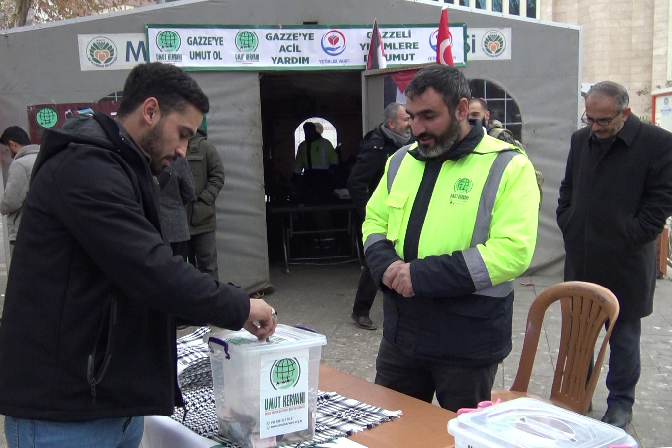 Malatya'da Gazze için yardım çadırı kuruldu