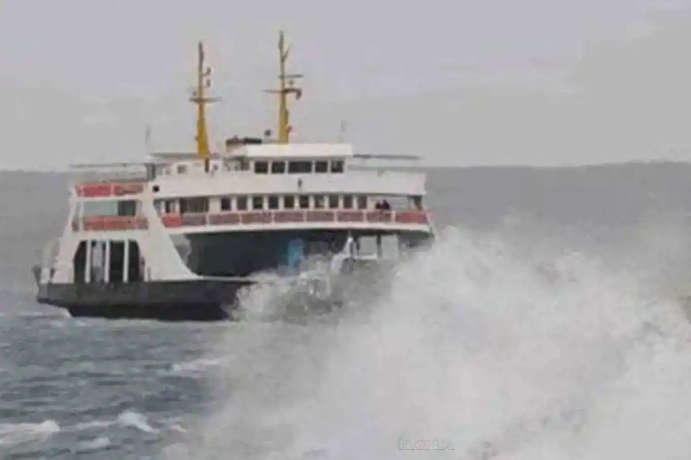 Fog forces suspension of ship traffic in Dardanelles Strait