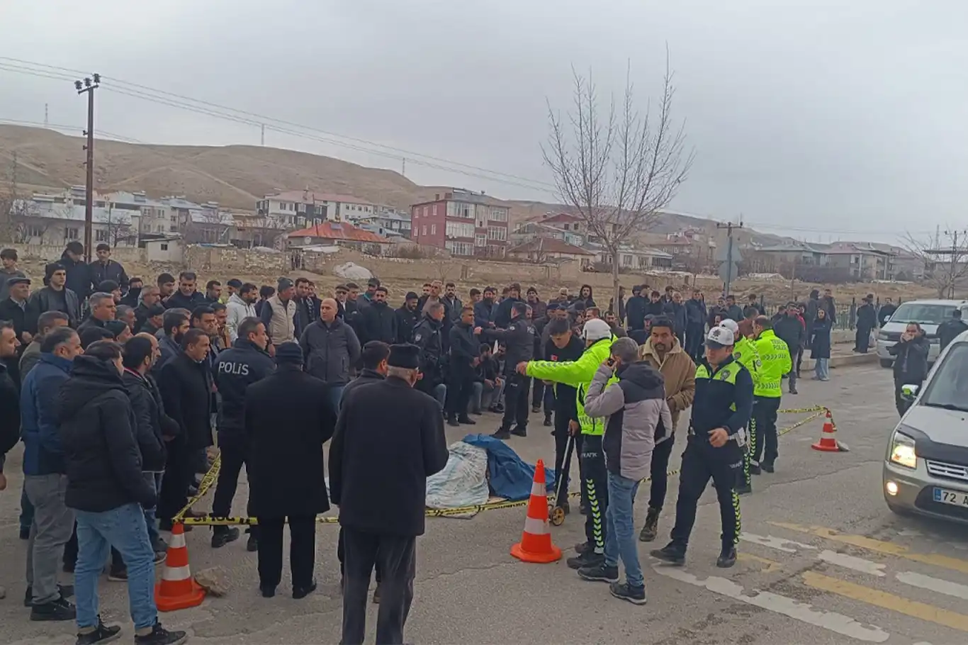 Van’da kamyonun çarptığı çocuk hayatını kaybetti Van’da kamyonun çarptığı çocuk hayatını kaybetti