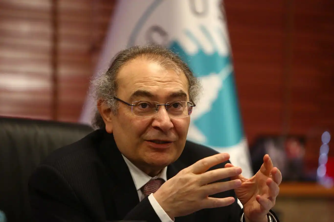 Prof. Dr. Tarhan: Peygamber'in "buluğ çağı" hadisi "normal şizofrenik dönem" tanımıyla tamamen örtüşüyor Prof. Dr. Tarhan: Peygamber'in "buluğ çağı" hadisi "normal şizofrenik dönem" tanımıyla tamamen örtüşüyor