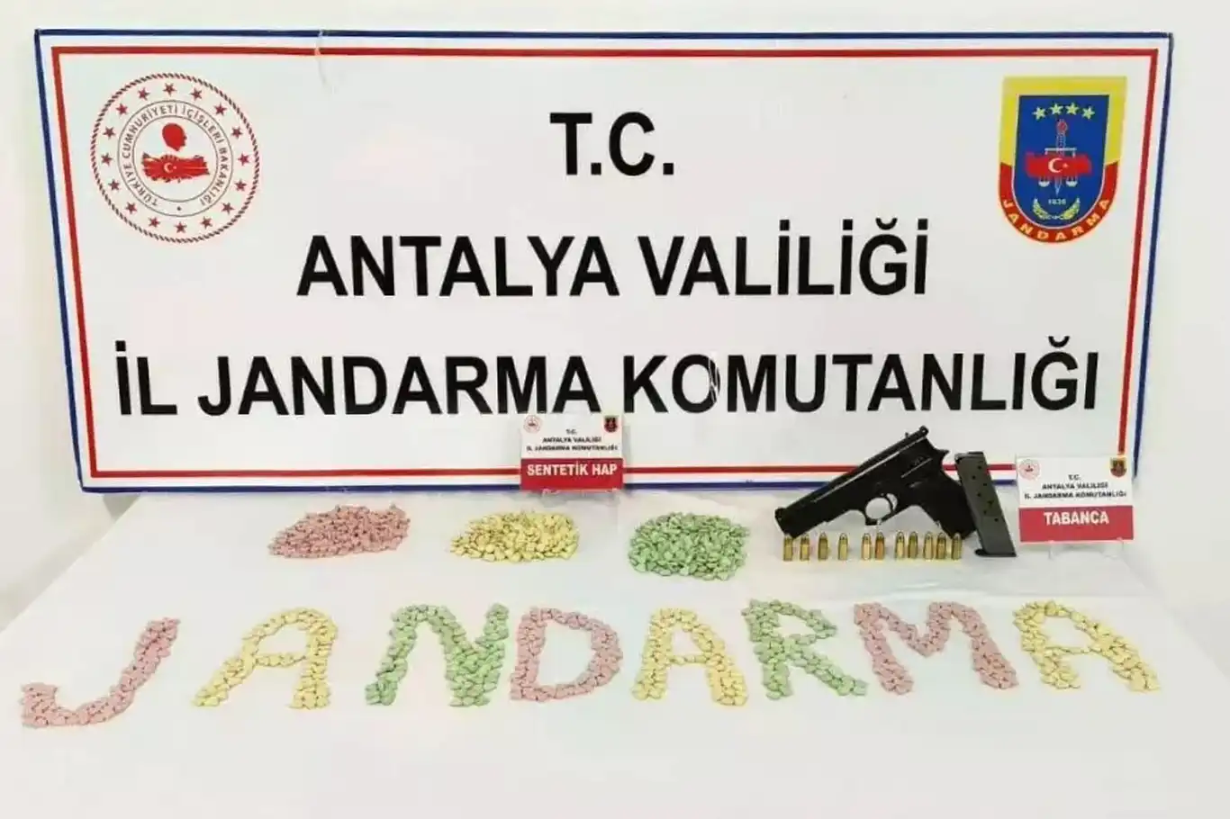Antalya'da uyuşturucu operasyonu: 1 tutuklama Antalya'da uyuşturucu operasyonu: 1 tutuklama