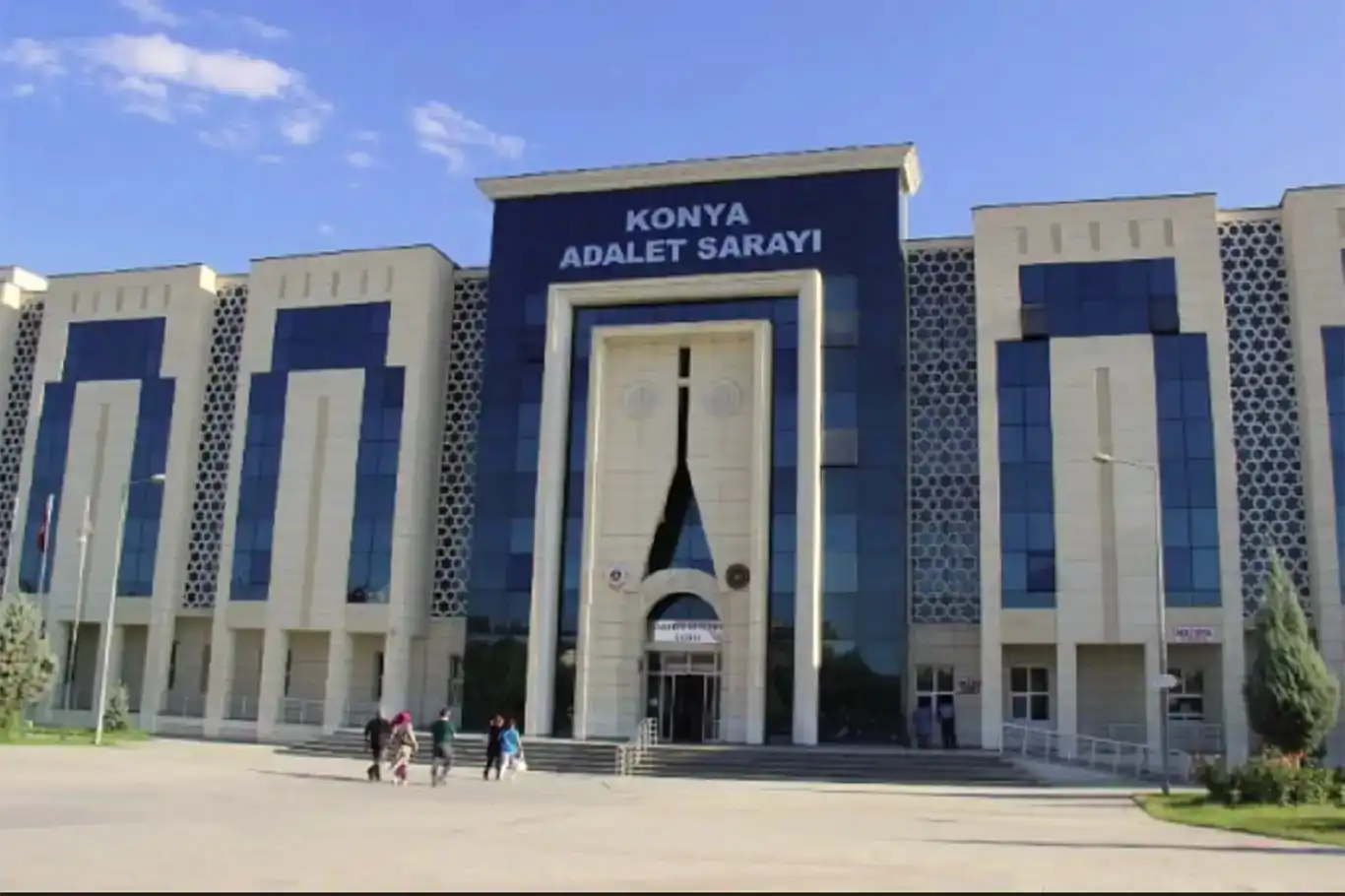 Konya'da hükümlüye uyuşturucu temin eden avukat tutuklandı Konya'da hükümlüye uyuşturucu temin eden avukat tutuklandı