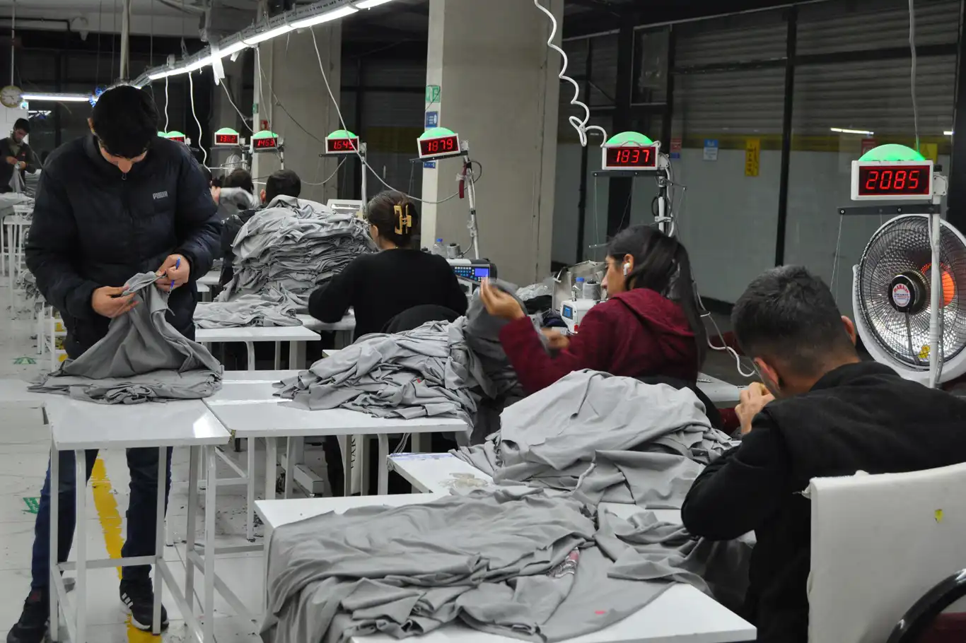 Çalışanların asgari ücret beklentisi: Çocuklarımıza bakabilelim yeter Çalışanların asgari ücret beklentisi: Çocuklarımıza bakabilelim yeter