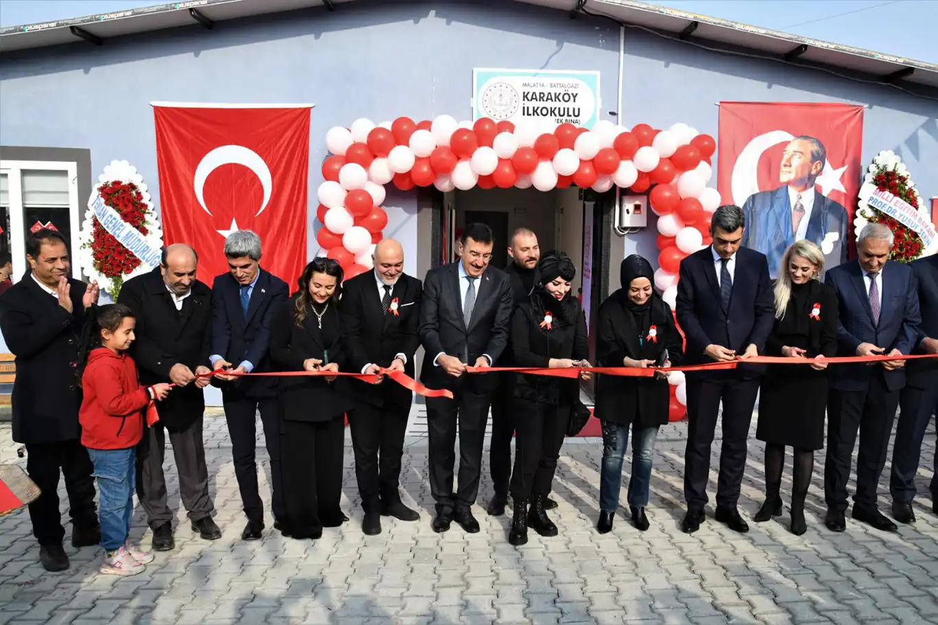 Depremin ardından Malatya'da inşa edilen okulların açılışı sürüyor Depremin ardından Malatya'da inşa edilen okulların açılışı sürüyor