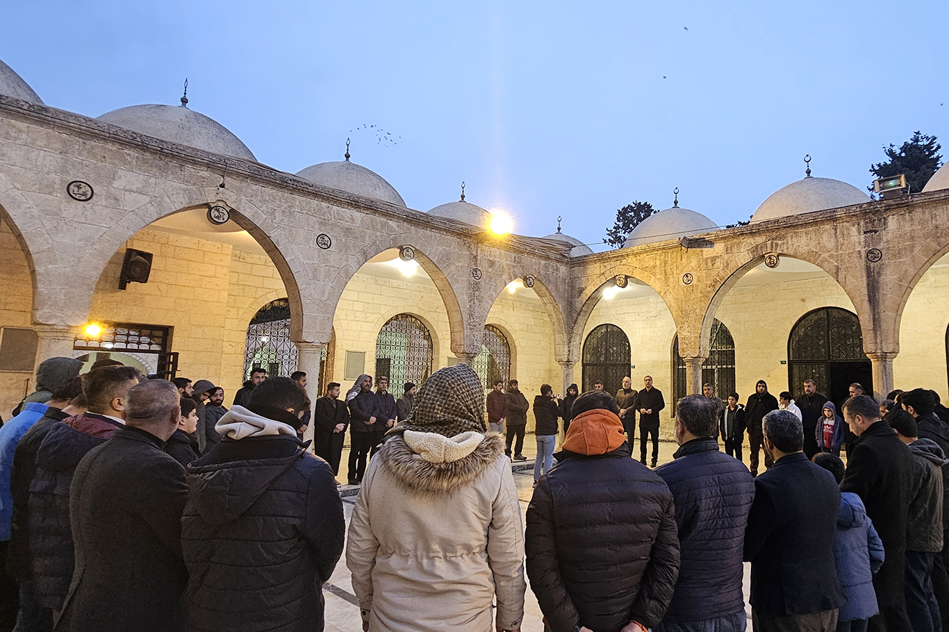 Hür Gençlik sabah namazı buluşmaları devam ediyor