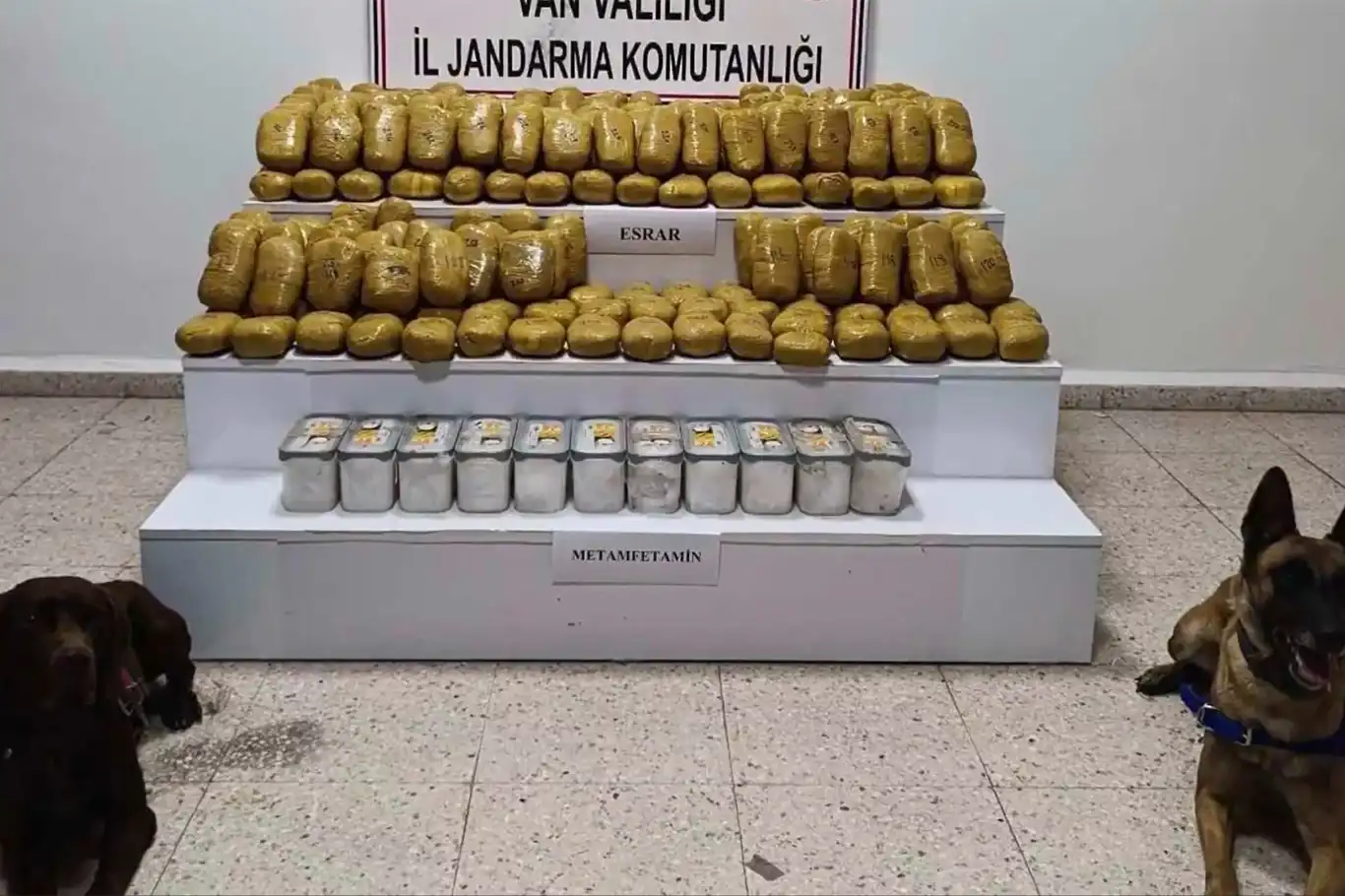 20 ilde uyuşturucu operasyonu: 34 tutuklama 20 ilde uyuşturucu operasyonu: 34 tutuklama