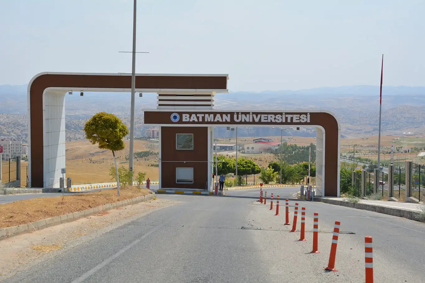 Batman Üniversitesi Times Higher Education sıralamasında 601-800 bandında yer aldı Batman Üniversitesi Times Higher Education sıralamasında 601-800 bandında yer aldı