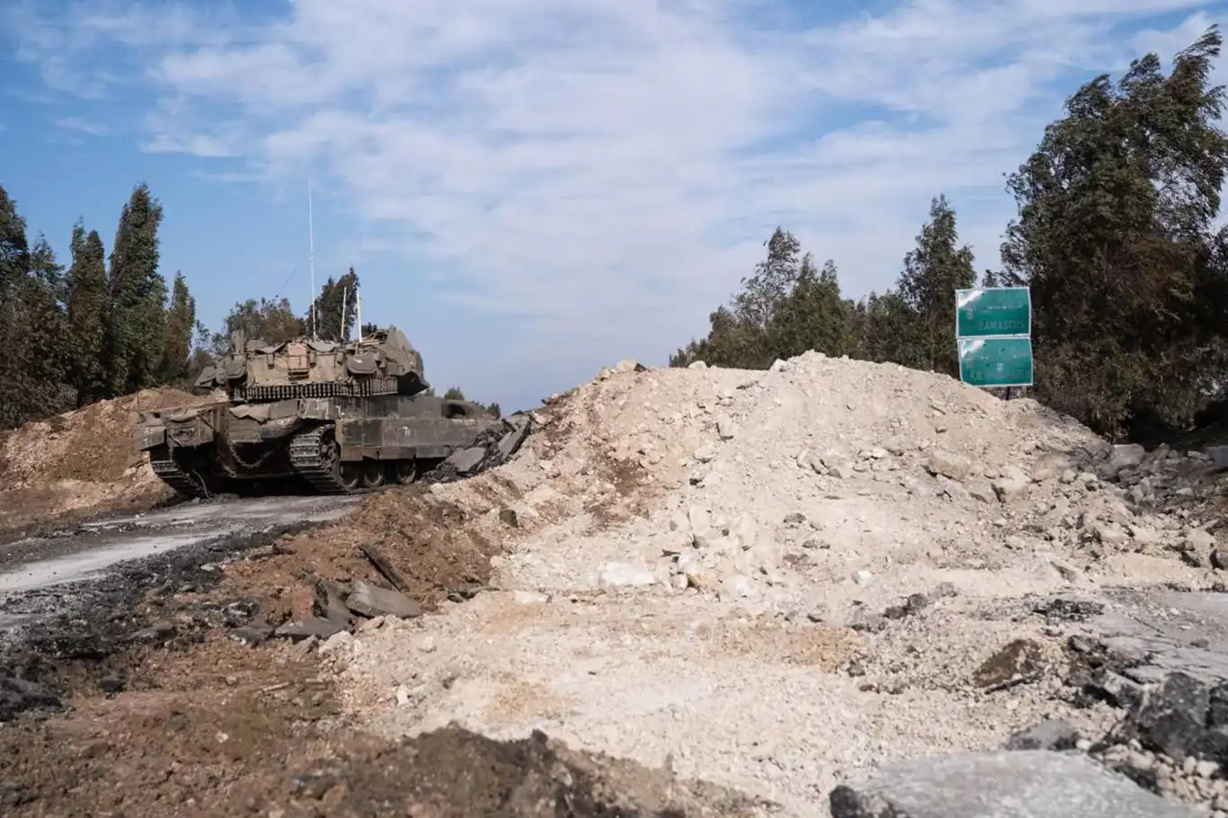 Egypt condemns Israel's seizure of Syrian territory Egypt condemns Israel's seizure of Syrian territory