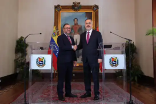 Dışişleri Bakanı Fidan, Venezuelalı mevkidaşı Gil ile görüştü