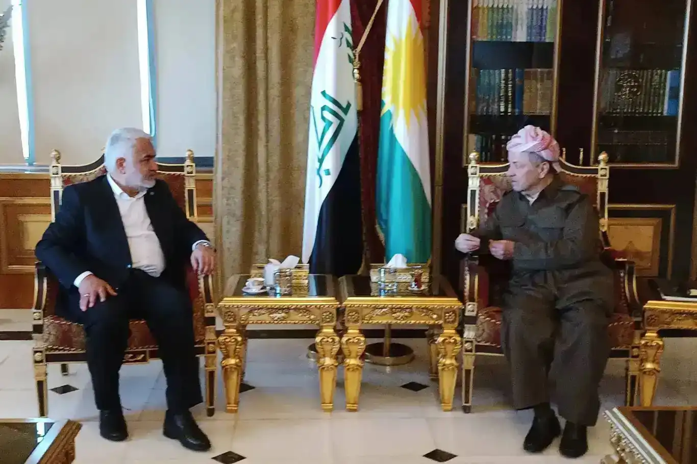رئيس حزب الهدى في تركيا يابجي أوغلوا يبعث برسالة تعزيةٍ إلى رئيس الحزب الديمقراطي الكردستاني بارزاني رئيس حزب الهدى في تركيا يابجي أوغلوا يبعث برسالة تعزيةٍ إلى رئيس الحزب الديمقراطي الكردستاني بارزاني