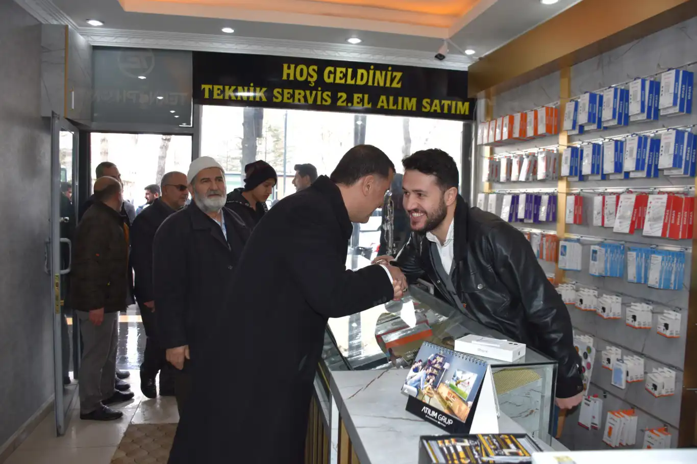 HÜDA PAR Tatvan Belediye Başkan adayı Kartal'dan esnaf ziyareti HÜDA PAR Tatvan Belediye Başkan adayı Kartal'dan esnaf ziyareti