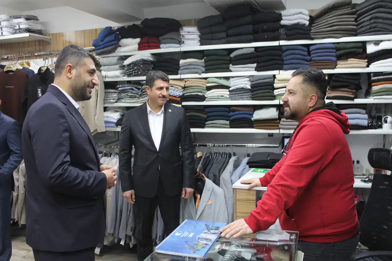 HÜDA PAR Sincan Belediye Başkan adayı Ubeydullah Çakır'dan esnaf ziyareti HÜDA PAR Sincan Belediye Başkan adayı Ubeydullah Çakır'dan esnaf ziyareti