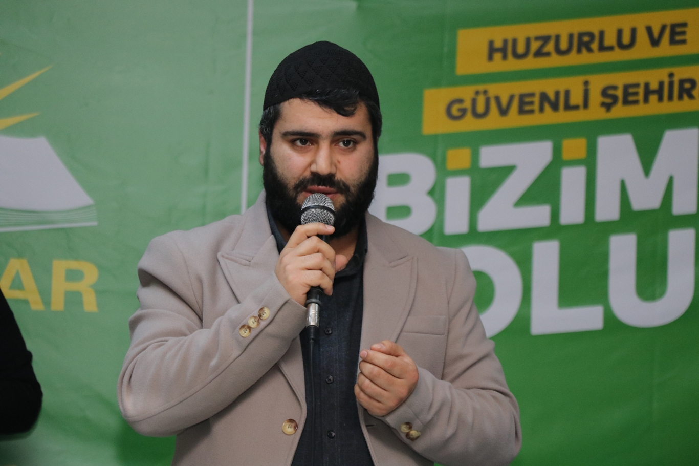 Yapıcıoğlu: Milletin düşmanlarına oy vermeyin de kime verirseniz verin