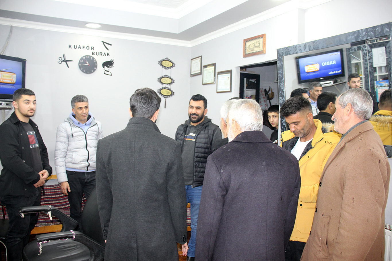 Ağrı'nın en genç belediye başkan adayı temaslarını sürdürüyor