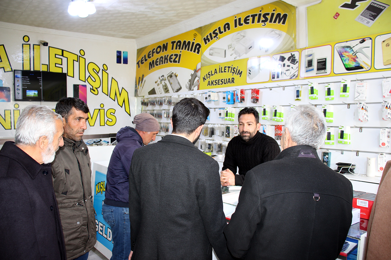 Ağrı'nın en genç belediye başkan adayı temaslarını sürdürüyor