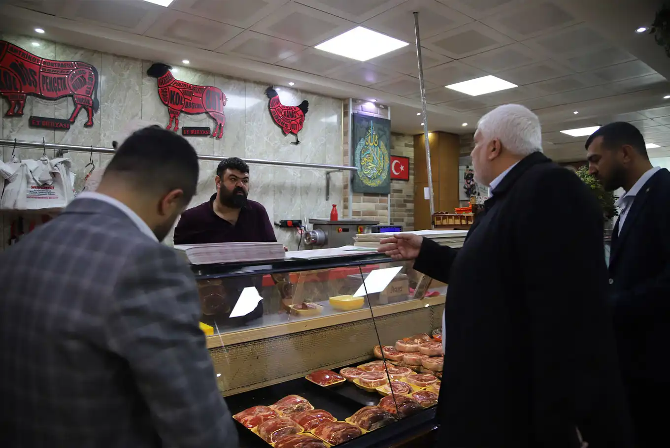 HÜDA PAR Adana Büyükşehir Belediye Başkan adayı Demir'den, Pozantı ilçesinde esnaf ziyareti HÜDA PAR Adana Büyükşehir Belediye Başkan adayı Demir'den, Pozantı ilçesinde esnaf ziyareti