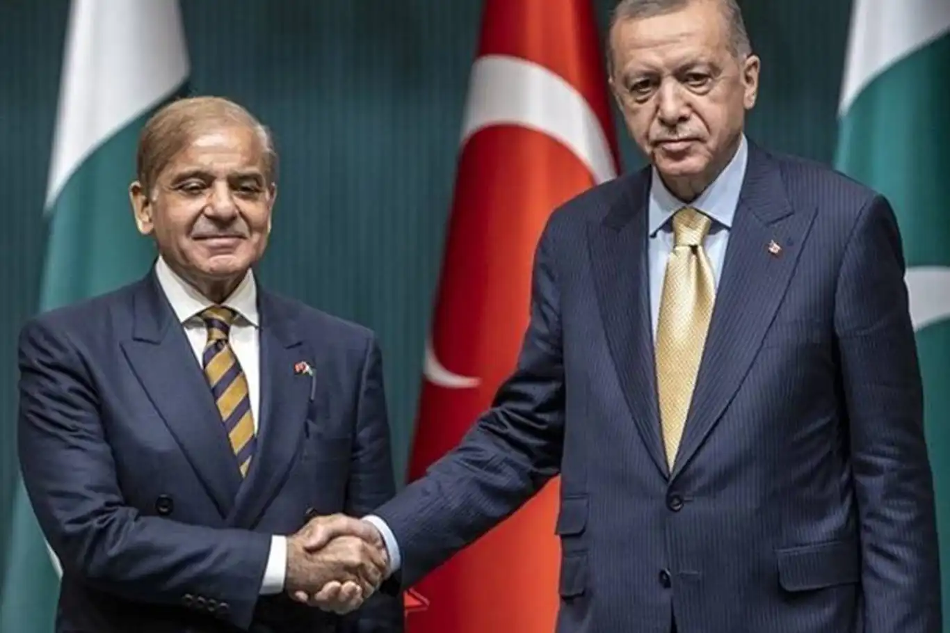 Turkish President Erdogan congratulates Pakistani PM Shehbaz Sharif on re-election Turkish President Erdogan congratulates Pakistani PM Shehbaz Sharif on re-election