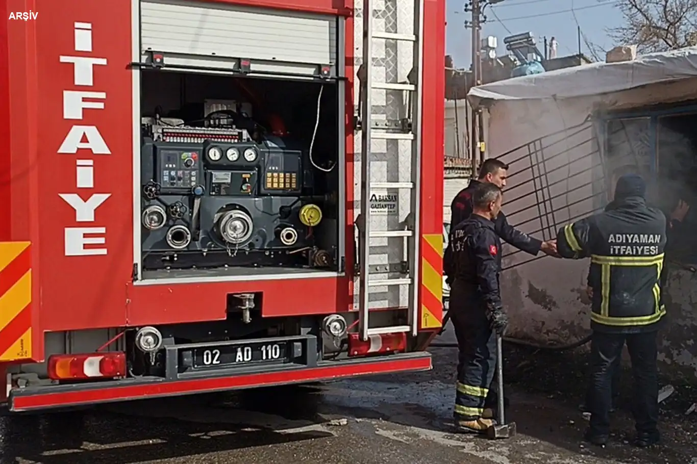Adıyaman'da işçilerin kaldığı konteynerlerde yangın