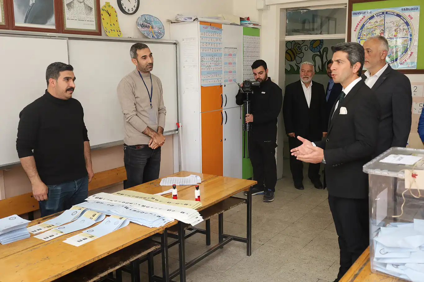 HÜDA PAR Şanlıurfa Büyükşehir Belediye Başkan adayı Özaslan oyunu kullandı