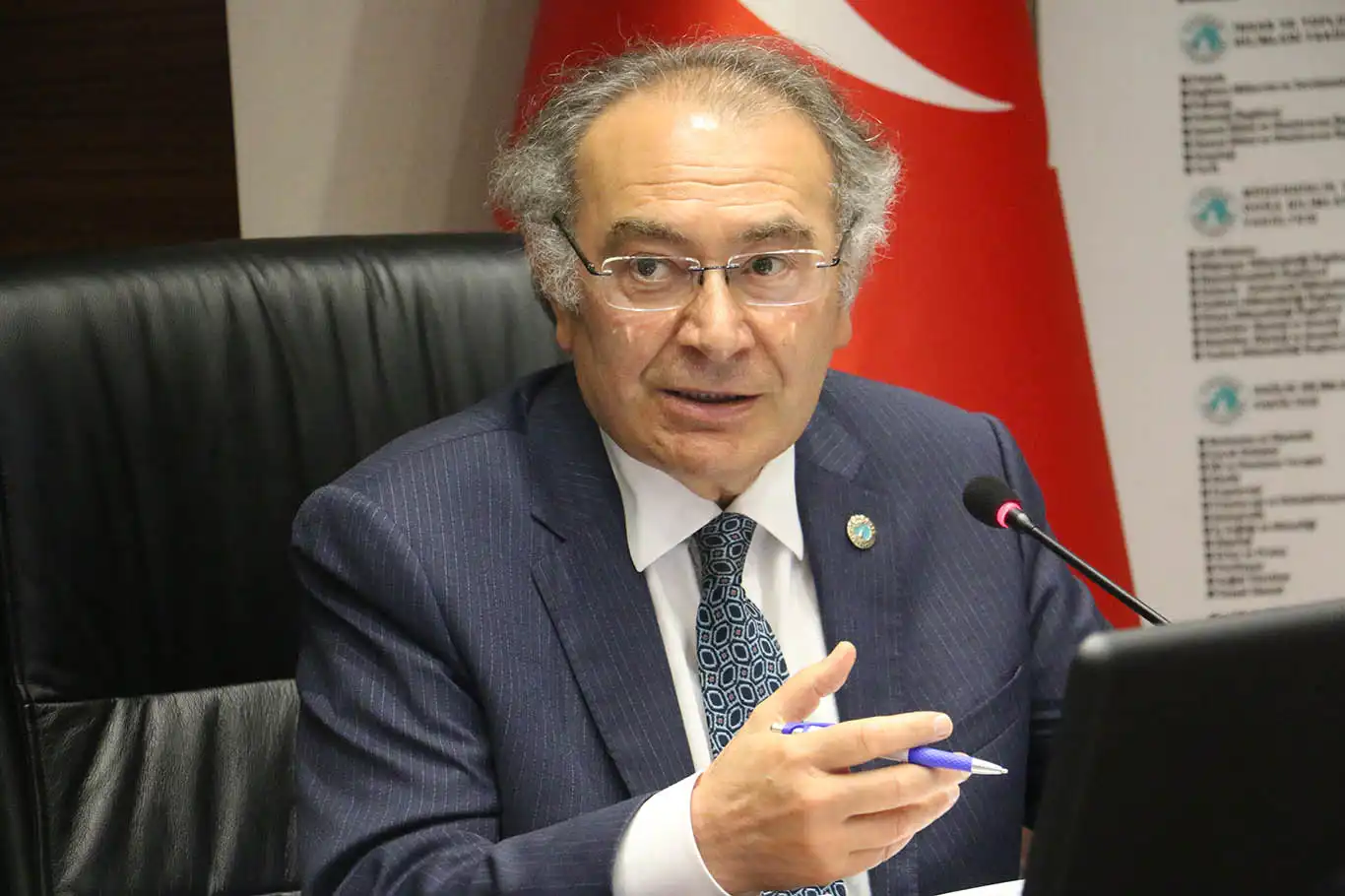 Prof. Dr. Tarhan: Mahremiyet eğitimi yaşamın sınırlarını öğrenme eğitimidir Prof. Dr. Tarhan: Mahremiyet eğitimi yaşamın sınırlarını öğrenme eğitimidir
