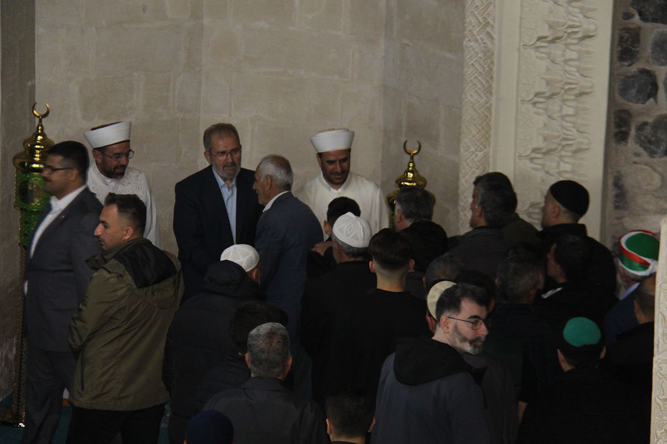 Diyarbakırlılar bayram namazını 5'inci Harem-i Şerif'te eda etti
