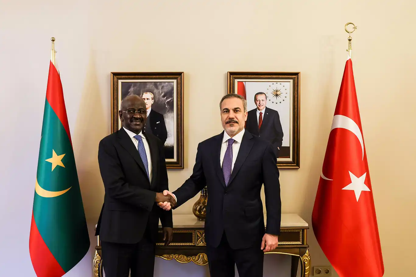 Dışişleri Bakanı Fidan, Moritanya Dışişleri Bakanı Merzuk ile görüştü Dışişleri Bakanı Fidan, Moritanya Dışişleri Bakanı Merzuk ile görüştü