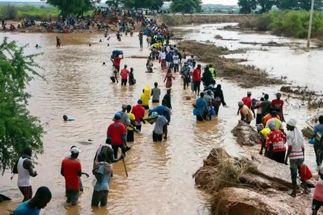 كينيا.. مصرع 70 شخصاً في الفيضانات التي عمت البلاد