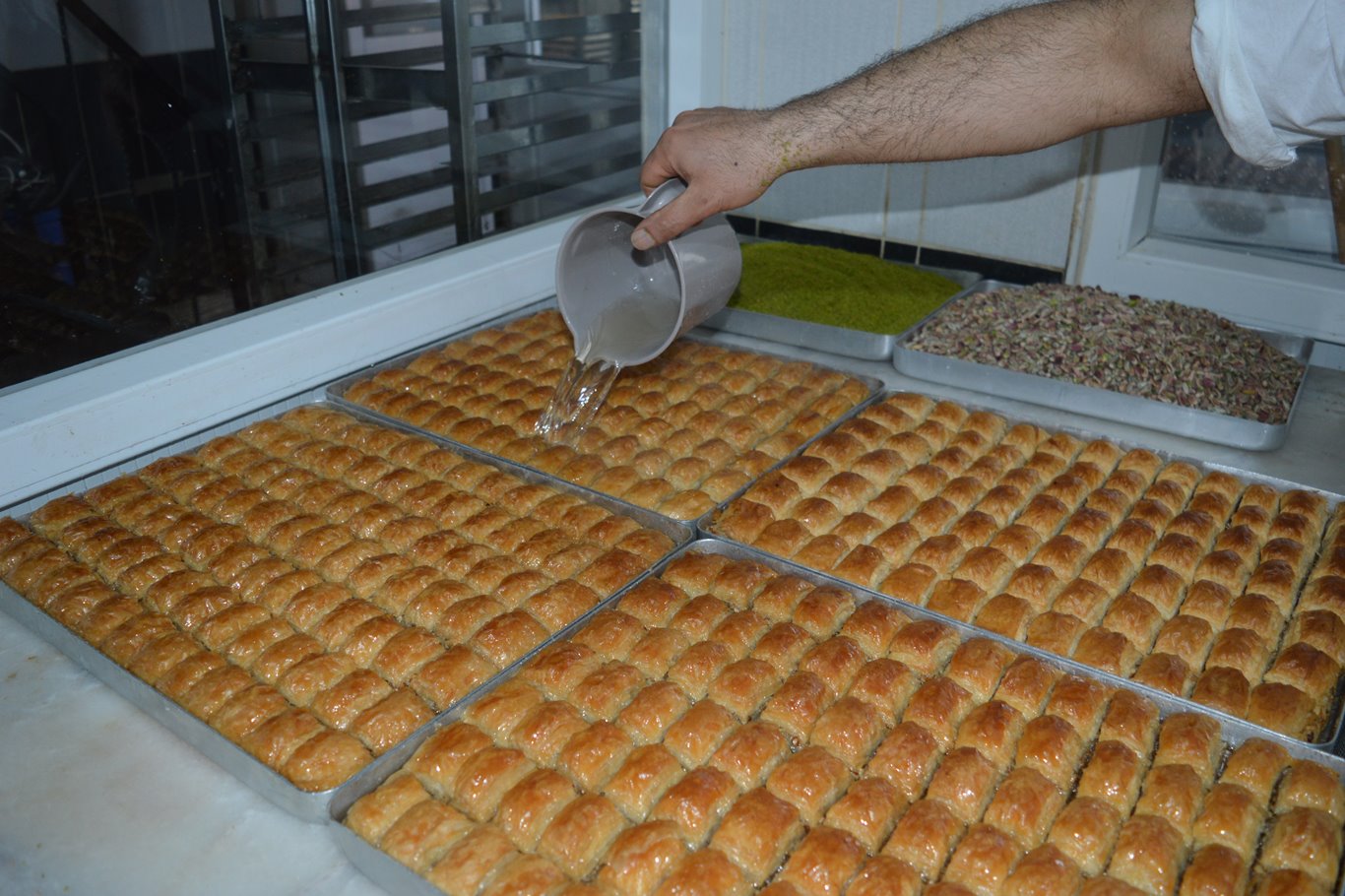 Baklava ustalarından uyarı: "Kaliteli baklava almak için güvenilir yerleri tercih edin"