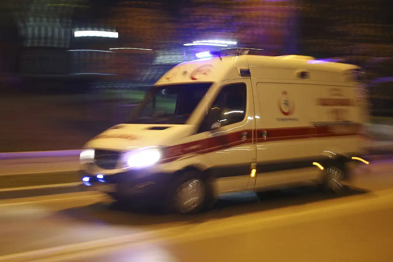 Gaziantep'te trafik kazası: 2 ölü, 5 yaralı Gaziantep'te trafik kazası: 2 ölü, 5 yaralı