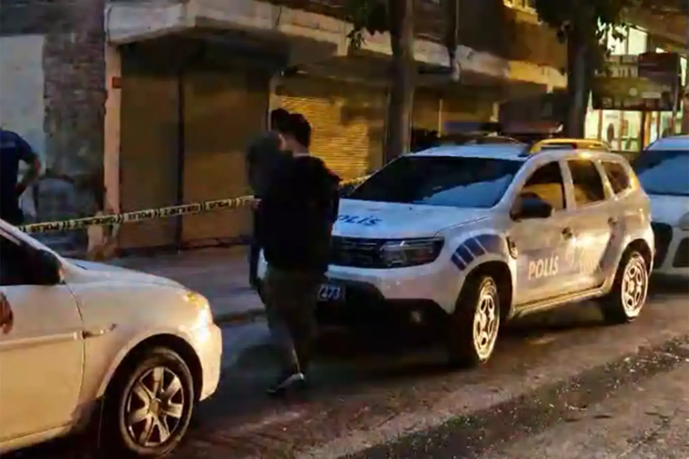 Diyarbakır'da güvercin kavgası: 3 yaralı Diyarbakır'da güvercin kavgası: 3 yaralı
