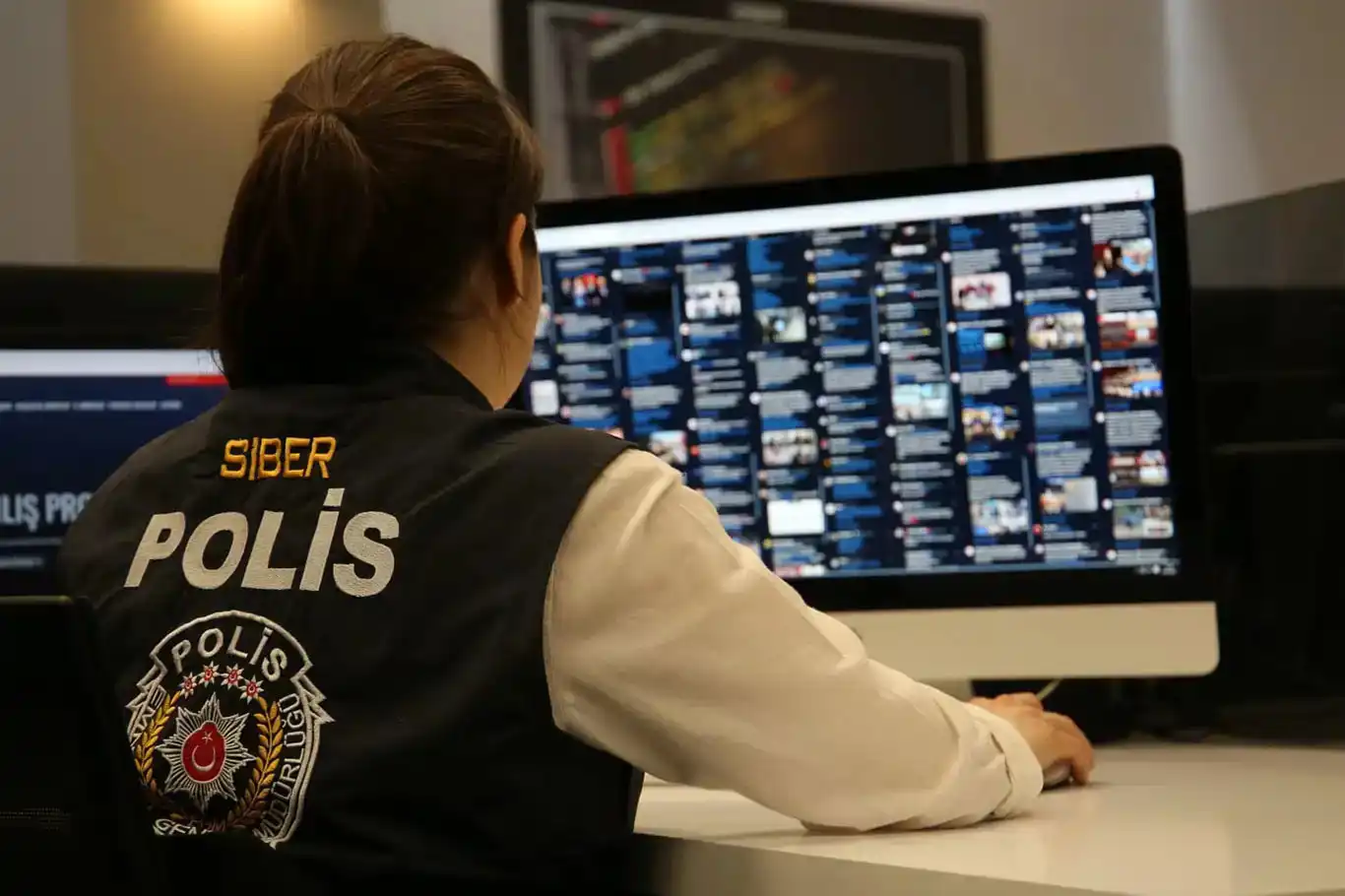 20 ilde Sibergöz-39 operasyonu: 77 gözaltı 20 ilde Sibergöz-39 operasyonu: 77 gözaltı