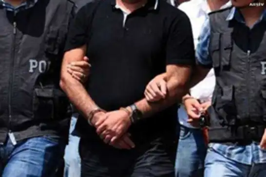 İzmir'de DAİŞ operasyon: 20 gözaltı