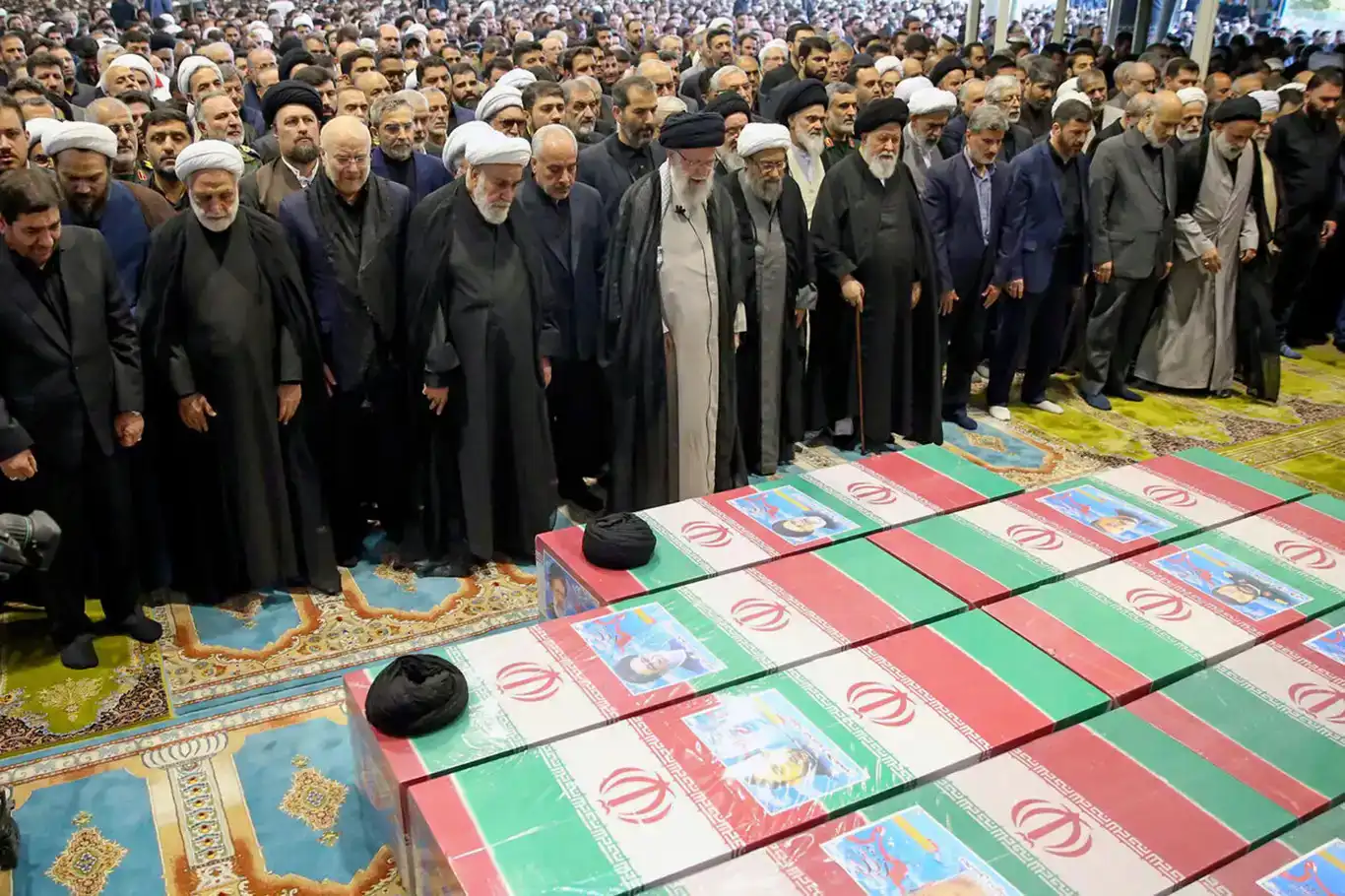 برگزاری مراسم تشییع جنازه رئیسی رئیس جمهور ایران در تهران برگزاری مراسم تشییع جنازه رئیسی رئیس جمهور ایران در تهران