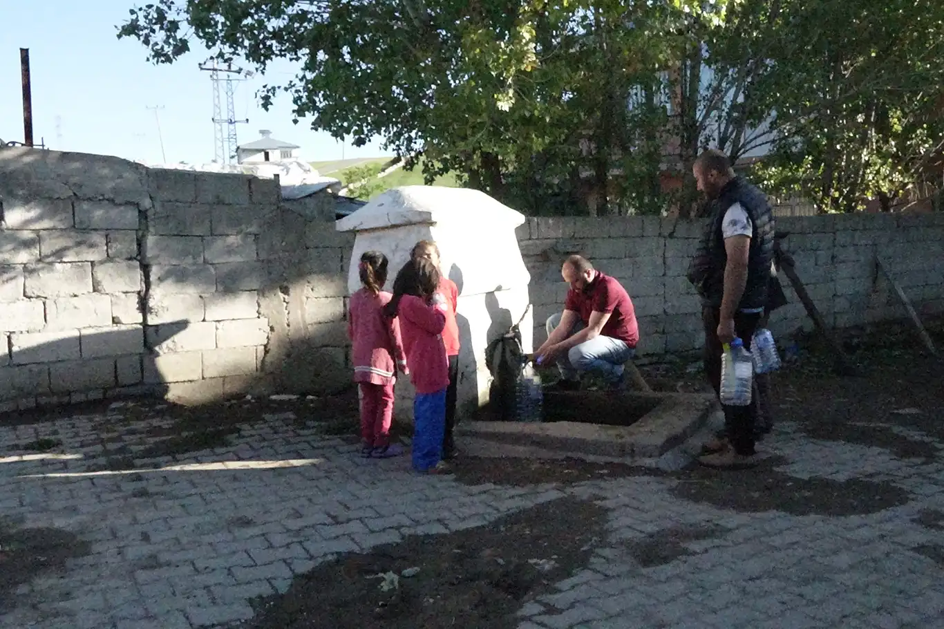 Sular çamurlu akınca halk kaynak sularına yöneldi