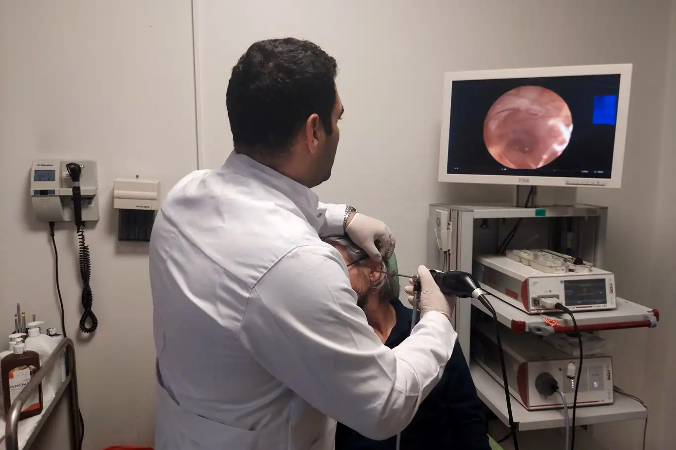 Uzmanlardan uyarı: Kulak temizleme çöpleri kulağa zarar veriyor Uzmanlardan uyarı: Kulak temizleme çöpleri kulağa zarar veriyor