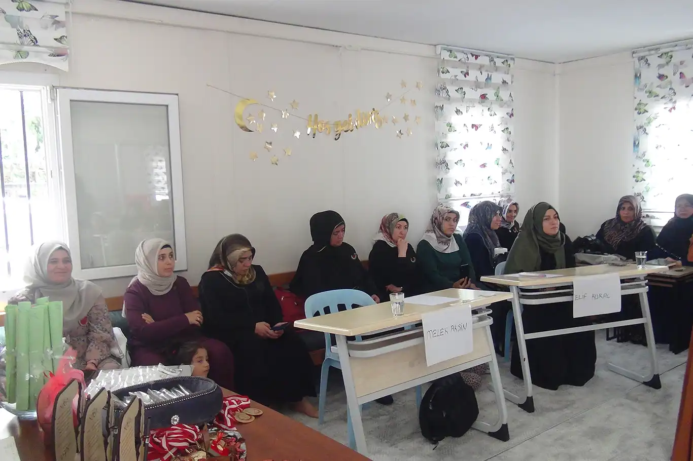 Ev hanımları, Veda Hutbesi'ni ezberlemek için yarıştı Ev hanımları, Veda Hutbesi'ni ezberlemek için yarıştı