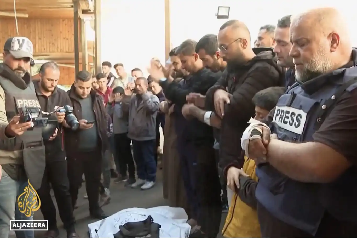Israel shuts down Al Jazeera office in Jerusalem Israel shuts down Al Jazeera office in Jerusalem