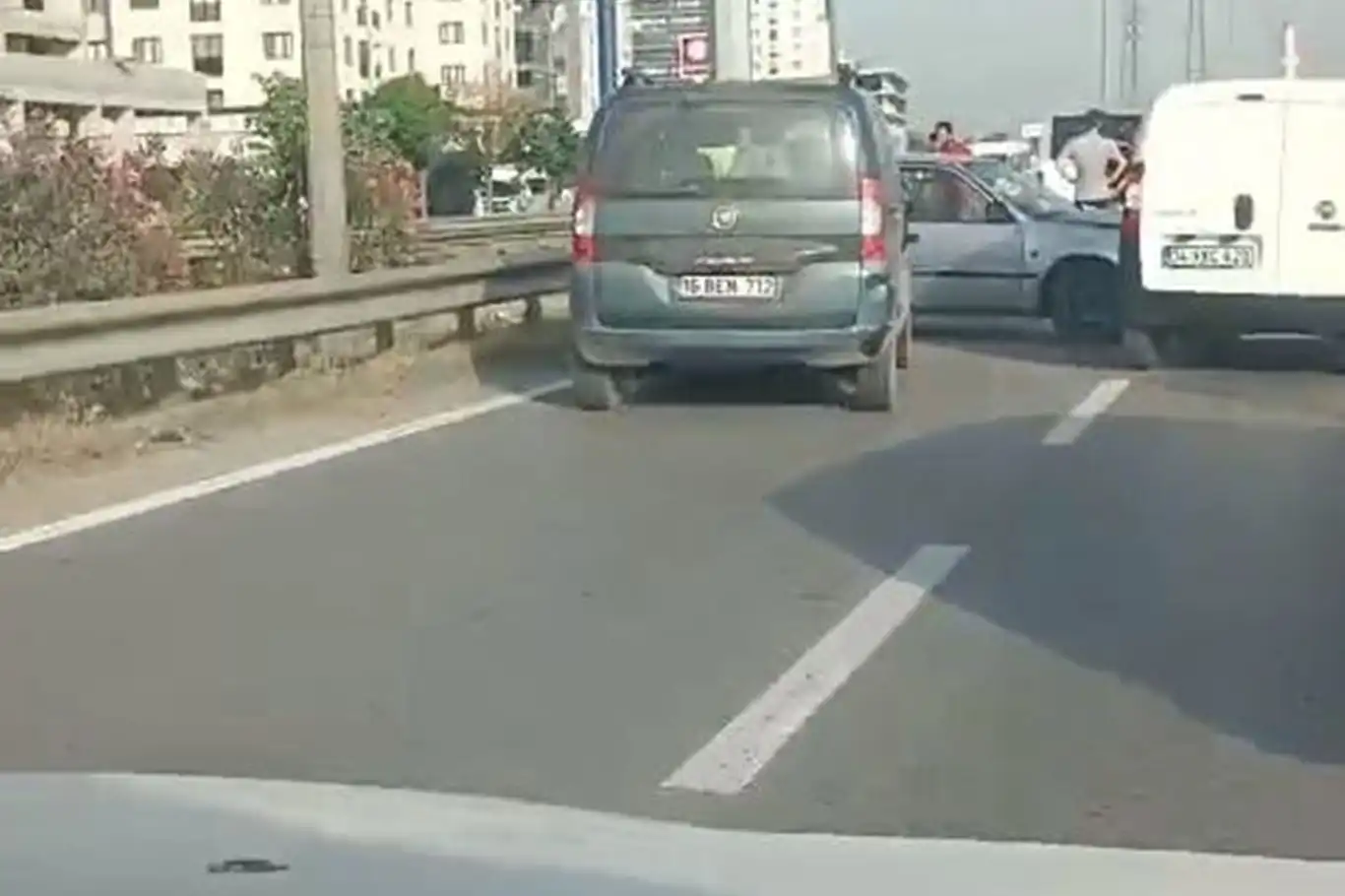 Bursa Çevre Yolunda zincirleme trafik kazası Bursa Çevre Yolunda zincirleme trafik kazası