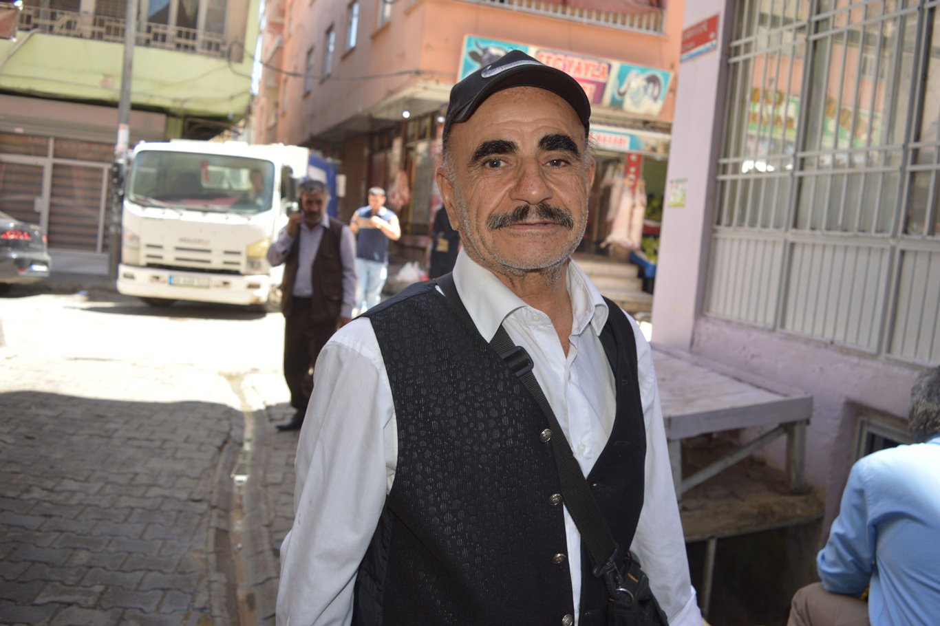 Bayram alışverişinde çarşı pazar hareketliliği beklenenin altında kaldı
