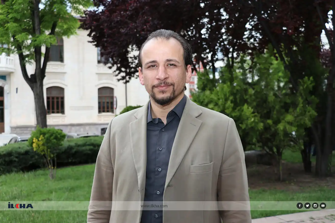 المقاطعة لا يجب أن تقتصر على المنتجات، بل على المنتجات الفكرية أيضًا المقاطعة لا يجب أن تقتصر على المنتجات، بل على المنتجات الفكرية أيضًا