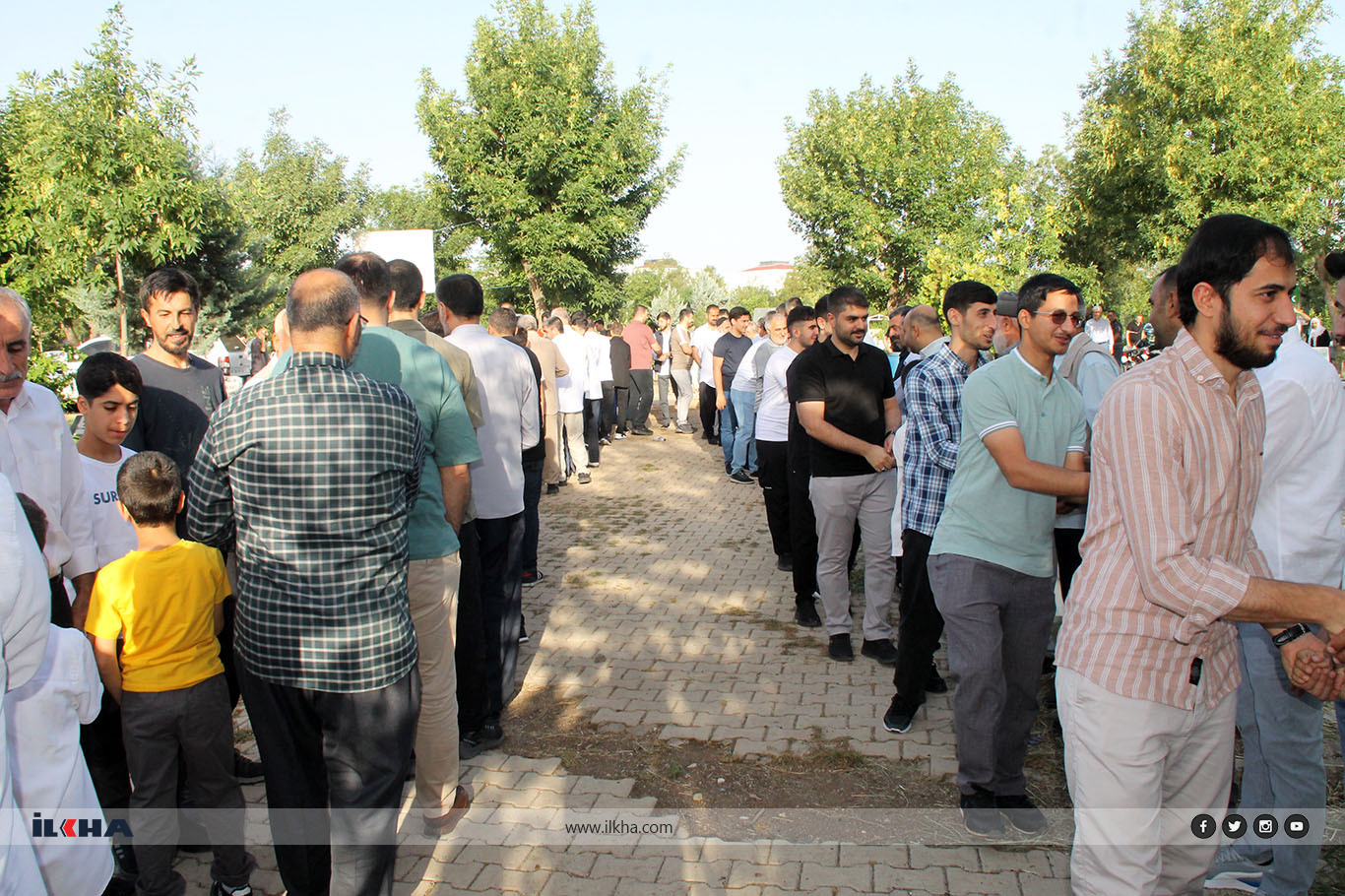 Martyrs of October 2014 events remembered on Eid al-Adha in Diyarbakır Martyrs of October 2014 events remembered on Eid al-Adha in Diyarbakır