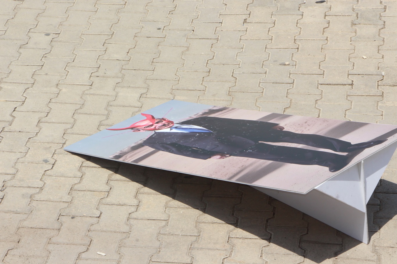 Kızıltepe’de Netanyahu’nun posteri taşlandı