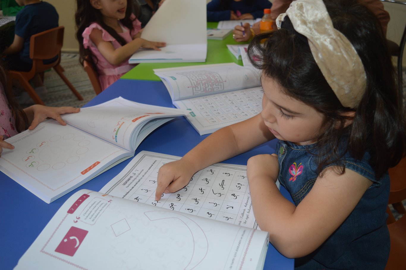 "Geleceğimiz, gönlü camiye bağlı gençliği oluşturmakla ihya olur"
