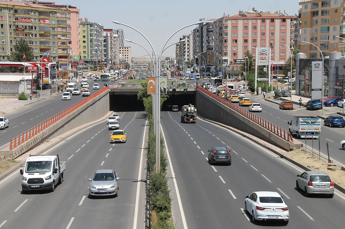 Uzmanlar: Tatil dönüşünüzü son güne bırakmayın!