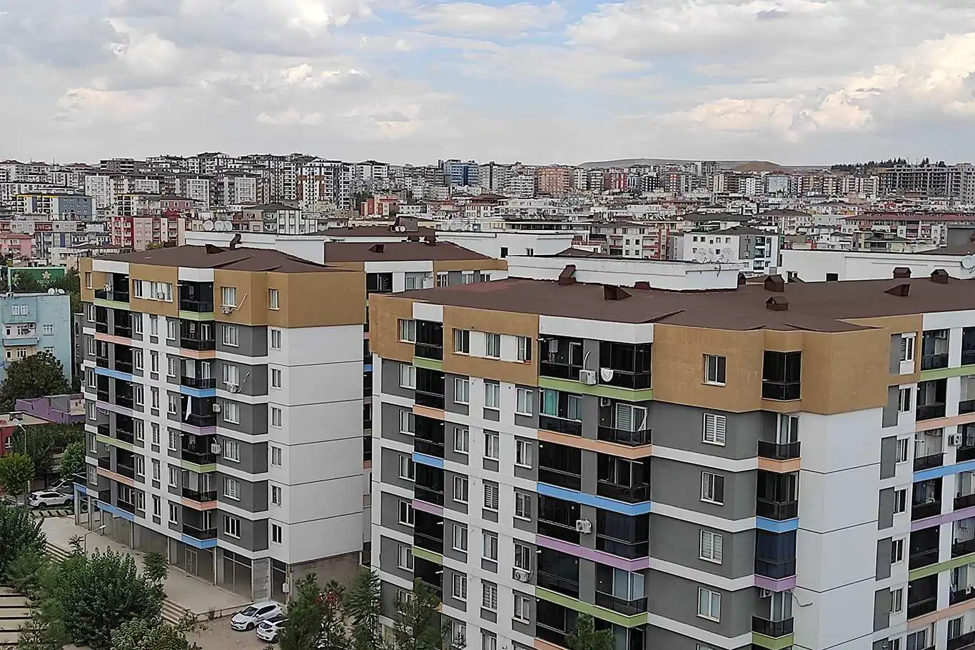 Yetki belgesi olmayan emlak işletmelerine 29,2 milyon lira ceza Yetki belgesi olmayan emlak işletmelerine 29,2 milyon lira ceza
