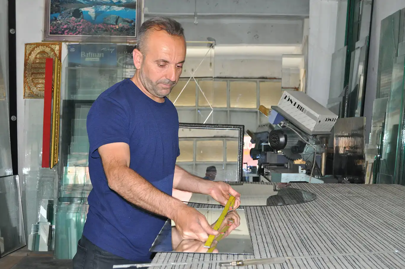 Camcı esnafı eski günlerini arıyor! Camcı esnafı eski günlerini arıyor!