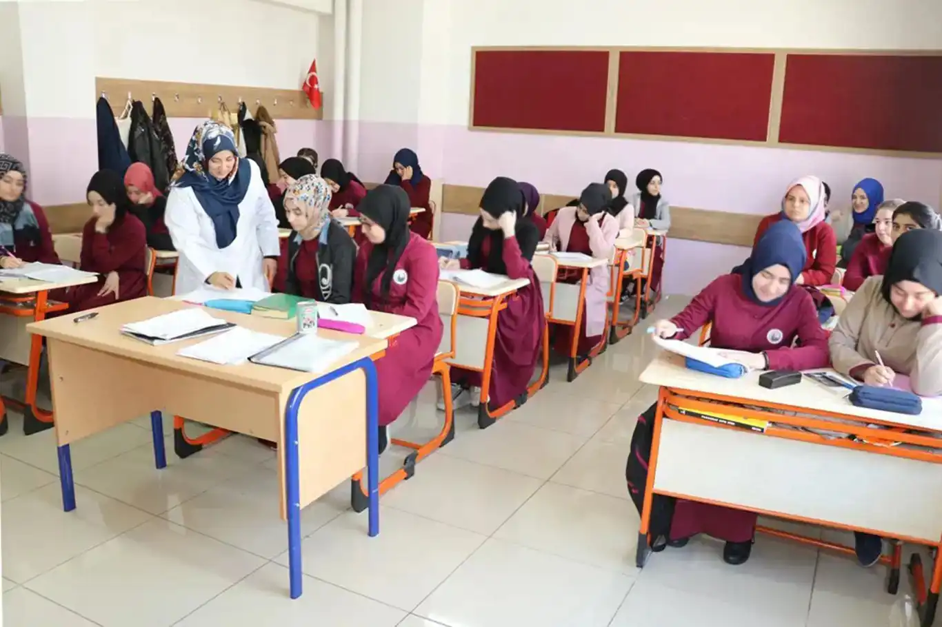 MEB: Öğrencilerin kayıtları adrese dayalı olarak yapıldı MEB: Öğrencilerin kayıtları adrese dayalı olarak yapıldı