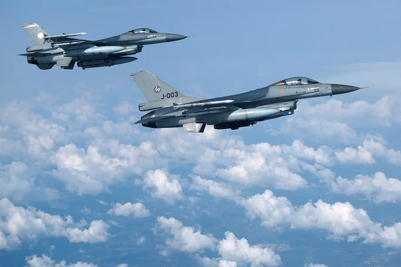 Norveç'ten Ukrayna'ya F-16 hibe kararı
