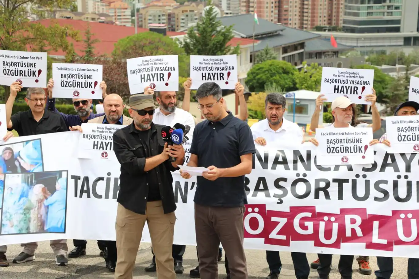 Ankara'da Tacikistan'daki başörtüsü yasağı protesto edildi Ankara'da Tacikistan'daki başörtüsü yasağı protesto edildi