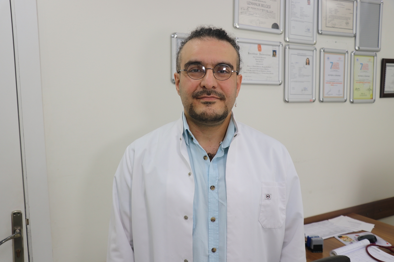 Uzman Dr. Şahan'dan sıvı kaybı ve güneş çarpmasına karşı önemli tavsiyeler